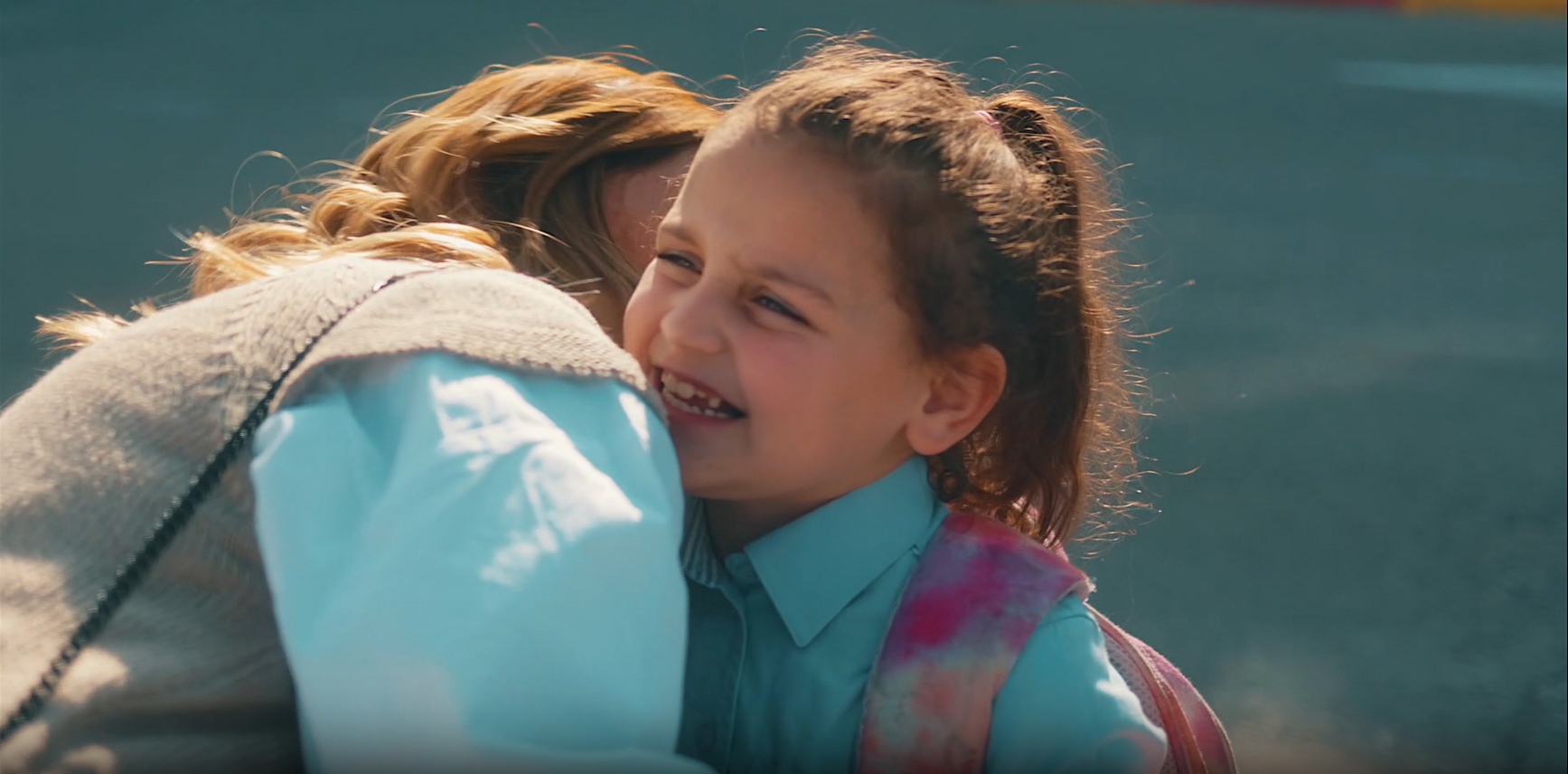 Enfant préparant sa première année scolaire en Israël